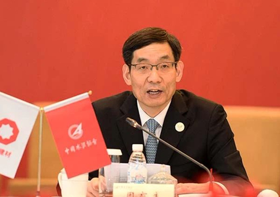 中國建材報：勇擔使命 積極作為 堅決打贏水泥碳達峰、碳中和的硬仗——中國建材集團黨委書記、董事長周育先在C12+3峰會上的發言